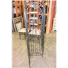 Image 2 : METAL TEALIGHT HOLDER DIVIDER WALL