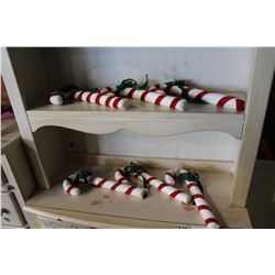 LOT OF CHRISTMAS CANDY CANES