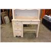 Image 3 : OAK DESK WITH HUTCH