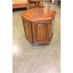 OAK HEXAGON ENDTABLE