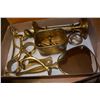Image 3 : TRAY OF SILVER PLATE AND TRAY OF BRASSWARE