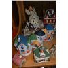 Image 2 : SHELF LOT OF CHRISTMAS VILLAGES
