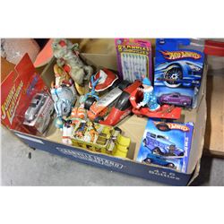 TRAY OF HOT WHEELS AND METAL TOYS