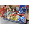 Image 1 : TRAY OF HOT WHEELS AND METAL TOYS
