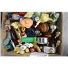 Image 2 : TRAY OF AVON COLLECTIBLES AND VASES