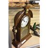 Image 2 : NEW HAVEN FRENCH STYLE MANTLE CLOCK SERVICED AND WORKING
