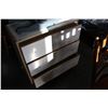 Image 2 : WHITE 3 DRAWER DRESSER