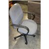 Image 1 : GREY ROLLING OFFICE CHAIR