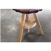 Image 2 : LEATHER AND WOOD ADJUSTABLE STOOL