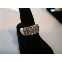 MEN'S RING W/(10) DIAMONDS (APPROX 1 CT TW)