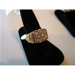 MAN'S RING W/DIAMONDS (APPROX 1 CT)