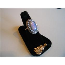 LOT, RING W/OPAL & GOLD NUGGET W/(3) DIAMONDS