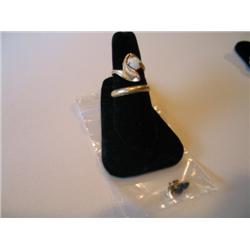 LOT, (2) RINGS, (1) W/DIAMOND & OPAL