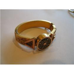 VICTORIAN HINGED BANGLE