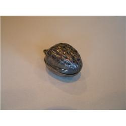 UNGER BROS. STERLING SILVER WALNUT PENDANT BOX