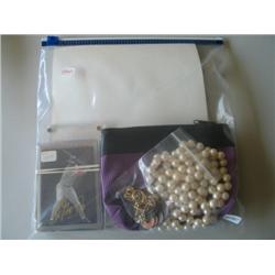 LOT, BASEBALL CARDS, PHOTOS & MISC. ITEMS