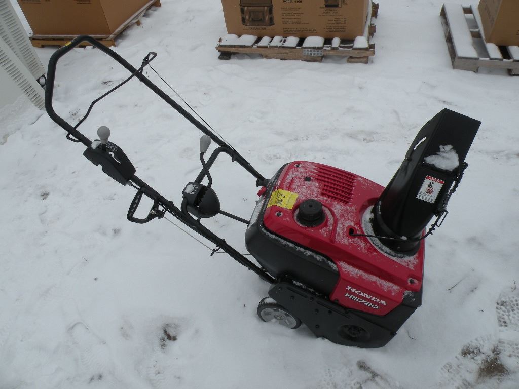Honda HS720 snowblower