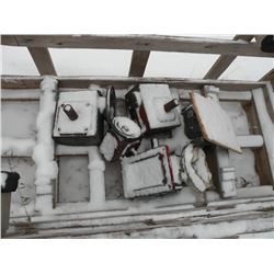 Crate of hydraulic motors -working condition unknown