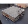 Image 3 : Finn 12" x 12" x 3" Granite Plate, No P/N