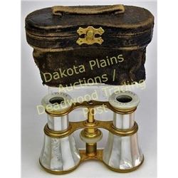 Victorian period opera glasses mother of pearl, marked Lefils Paris, excellent working condition, or