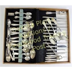 Large mixed pattern sterling silver flatware set all pieces stamped, butter knives with stainless bl