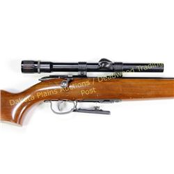 Remington Scoremaster .22 cal SN EN49 bolt action rifle with 24" barrel and weaver V22 scope, condit