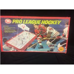 VINTAGE MUNRO GAMES PRO LEAGUE HOCKEY GAME (1975) IN BOX