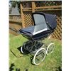 Image 2 : Vintage Baby Carriage