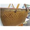 Image 3 : Vintage Wicker Picnic Basket
