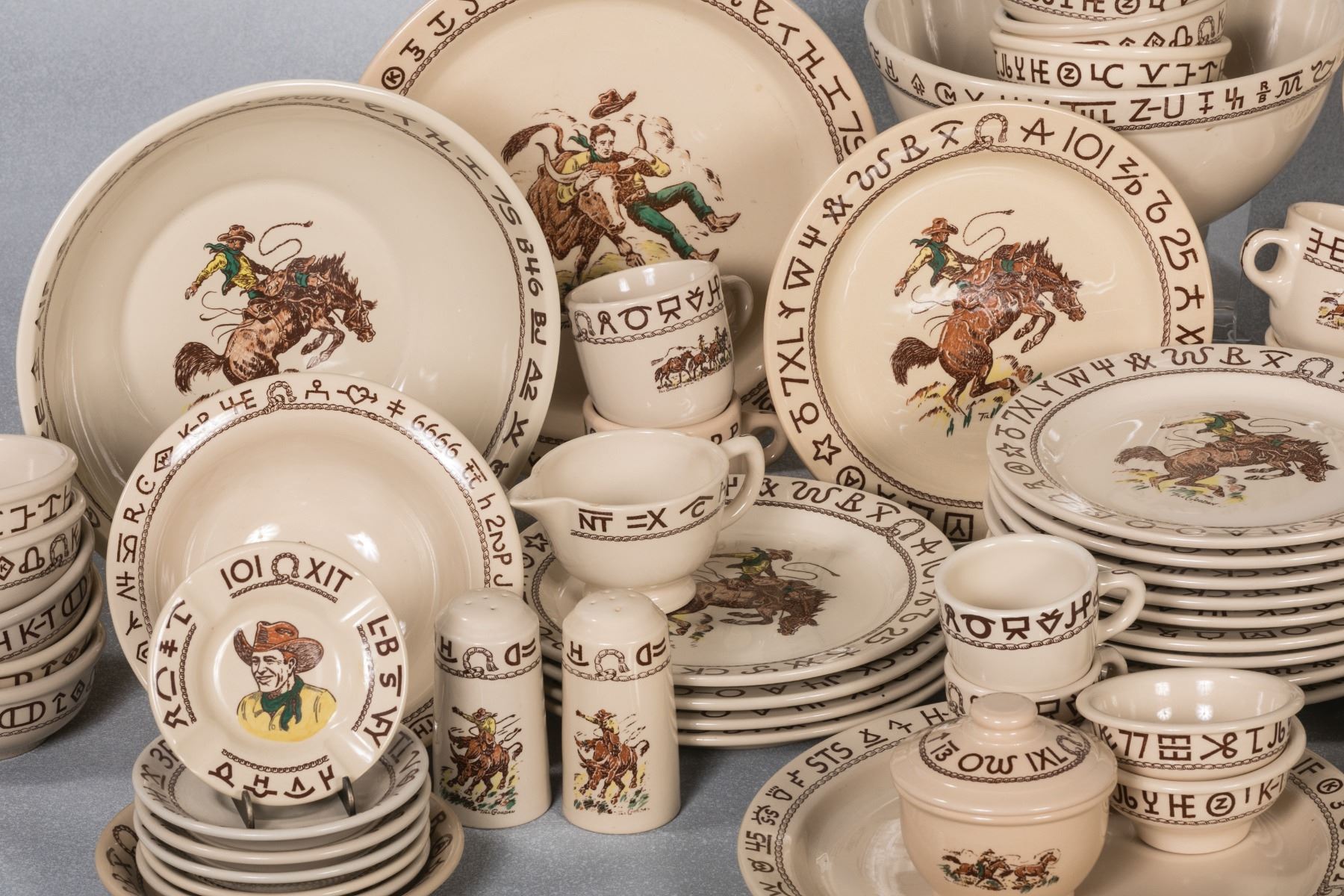 Wallace "Rodeo" Pattern China Set