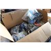Image 1 : BOX OF THREAD AND SEWING NOTIONS