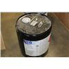 Image 1 : PAIL OF LACQUER THINNER
