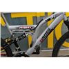 Image 2 : GREY BLACK AND WHITE ROSS BIKE