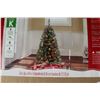 Image 1 : 4 FOOT PRE LIT CHRISTMAS TREE