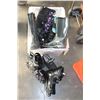 Image 1 : TOTE OF RUBBER BOOTS SHOES AND ROLLER BLADES