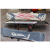 Image 2 : LAMAR AND 2 OTHER SNOWBOARDS WITH BINDING