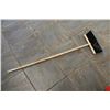 Image 2 : NEW PUSH BROOM