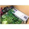 Image 3 : BOX OF AQUARIUM ITEMS