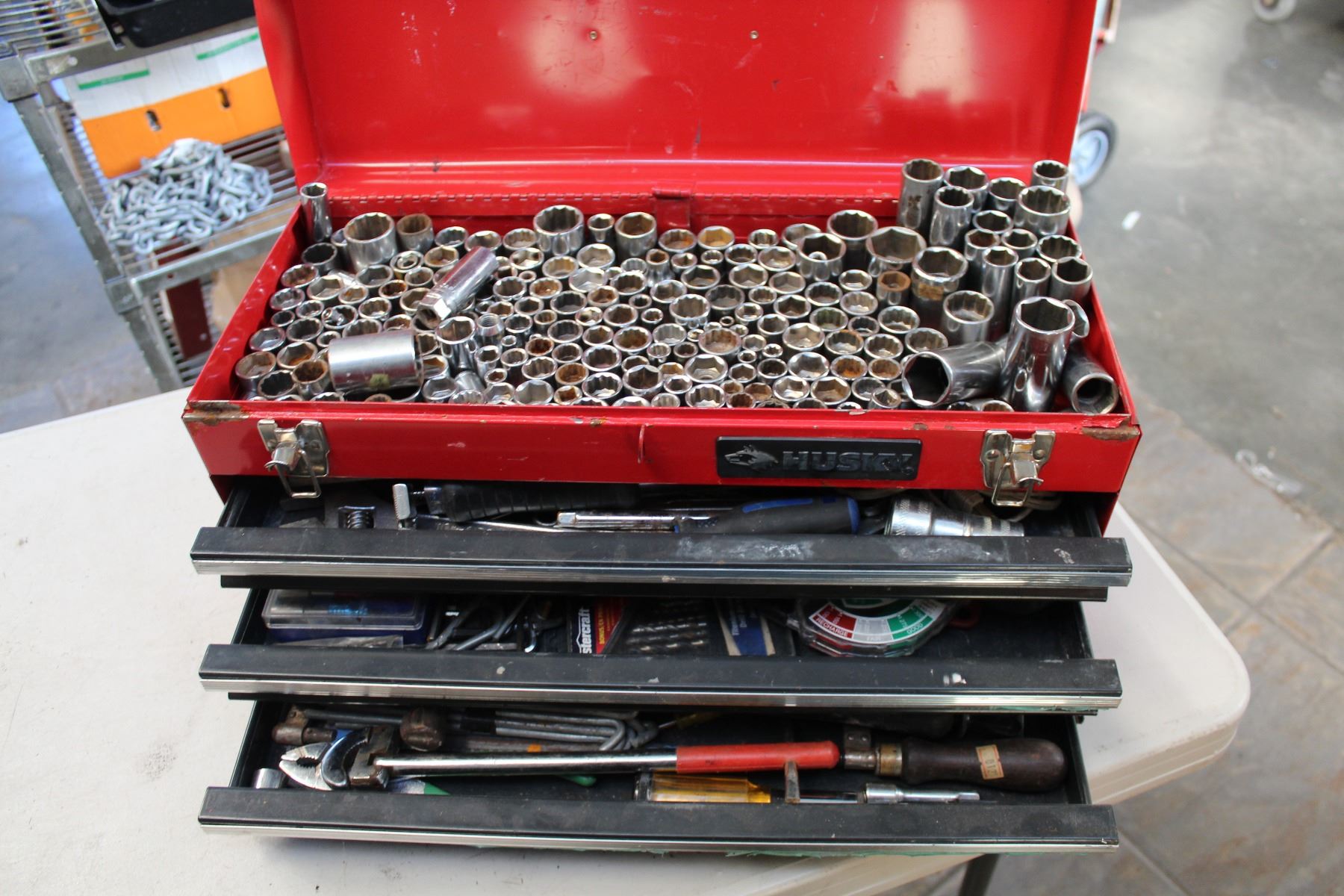 Husky tool box red Clearance