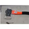 Image 2 : SPLITTING MAUL AND HATCHET