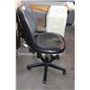 Image 2 : ROLLING GAS LIFT OFFICE CHAIR