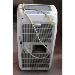 PORTABLE AIR CONDITIONER