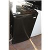 Image 1 : BLACK MAGIC CHEF BAR FRIDGE