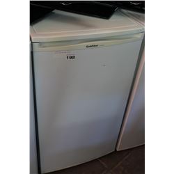 WHITE GOLDSTAR BAR FRIDGE