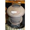 Image 1 : SEARS ANTIQUE CAST IRON POT BELLY STOVE