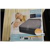 Image 1 : INTEX FULL AIR MATTRESS WITH BUILT IN PUMP
