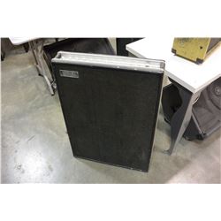 YAMAHA WEDGE VINTAGE AMP