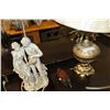 Image 2 : FIGURAL LAMP AND DECORATIVE LAMP