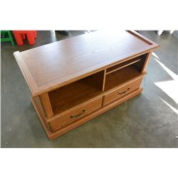 OAK ENTERTAINMENT STAND