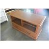 Image 2 : OAK ENTERTAINMENT STAND